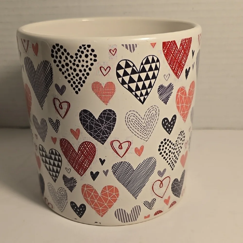 Heart Patterned Ceramic‎ Mug
